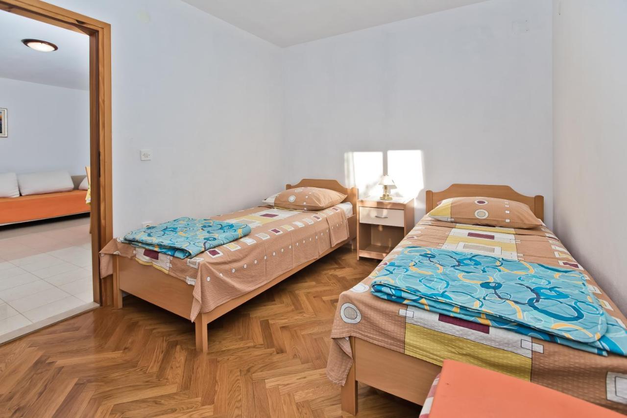 Villa Lucija Хвар Екстериор снимка