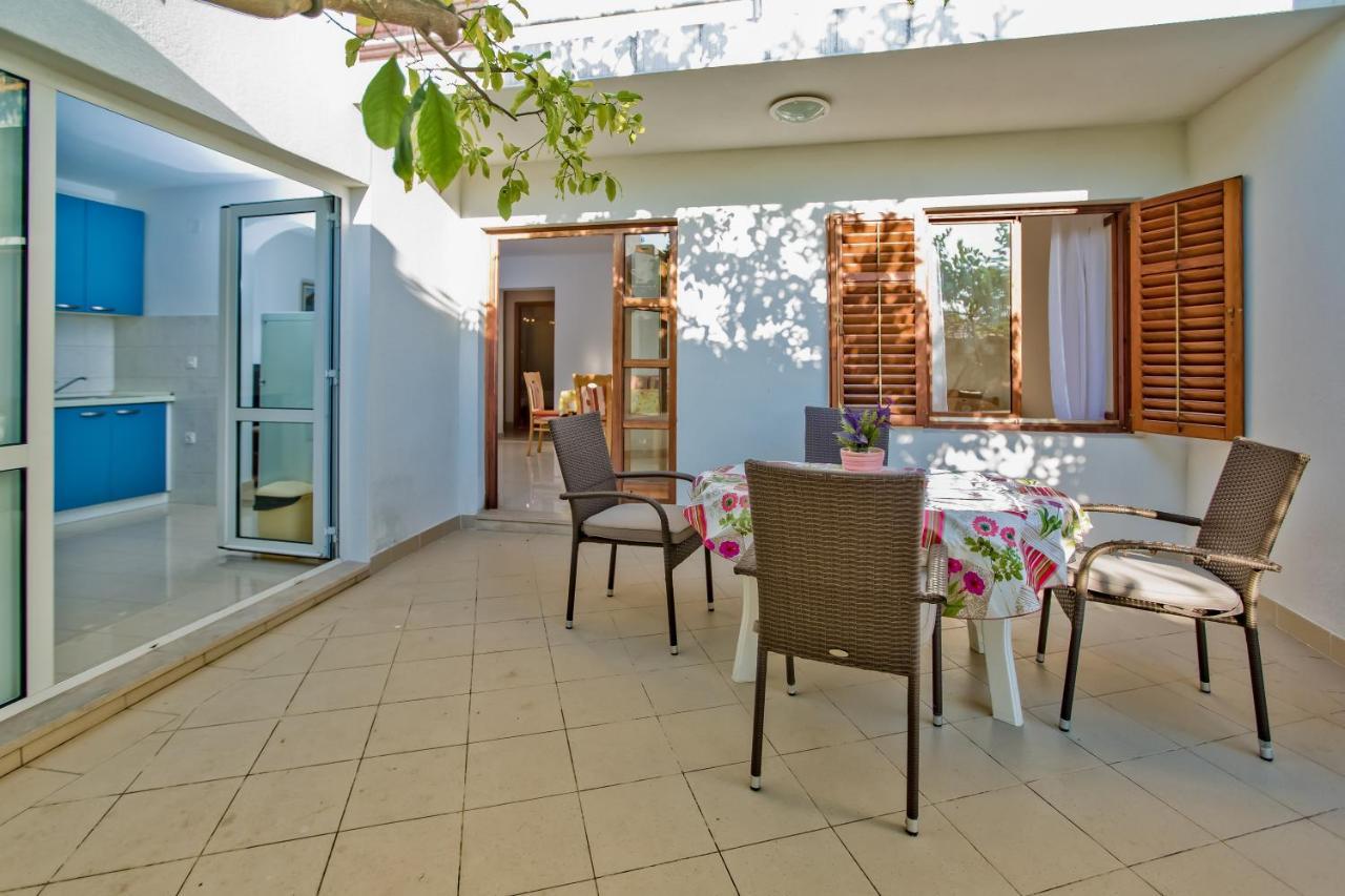 Villa Lucija Хвар Екстериор снимка