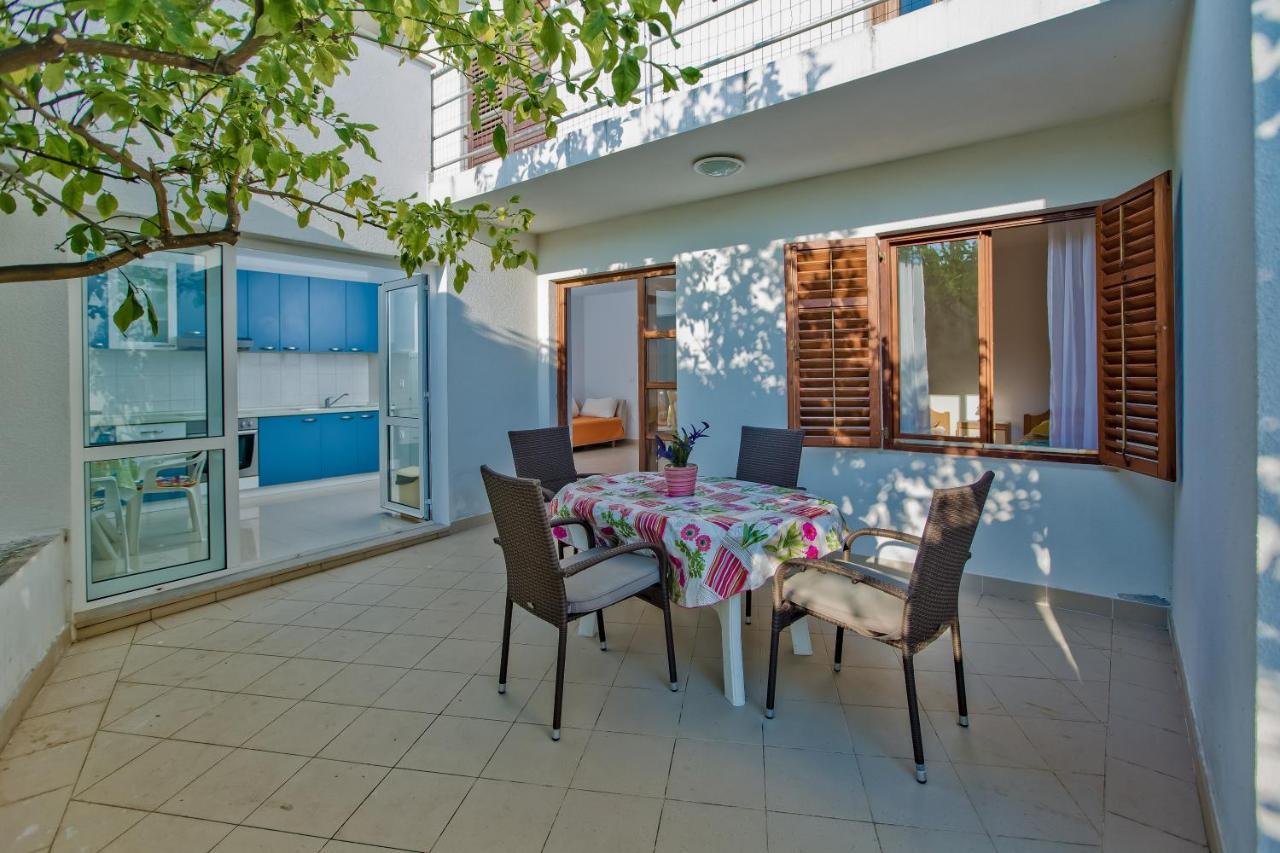 Villa Lucija Хвар Екстериор снимка