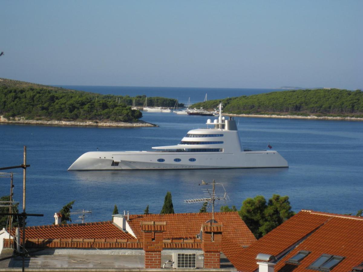 Villa Lucija Хвар Екстериор снимка