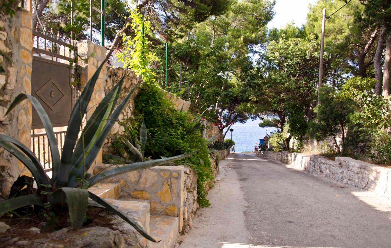 Villa Lucija Хвар Екстериор снимка