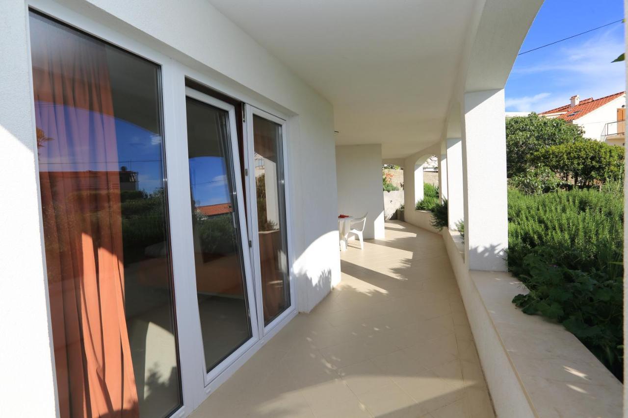 Villa Lucija Хвар Екстериор снимка