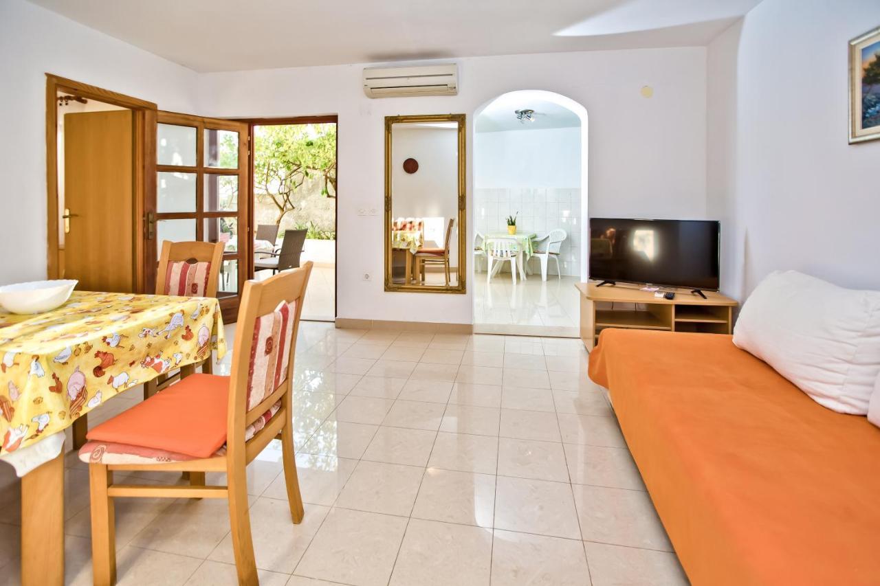 Villa Lucija Хвар Екстериор снимка