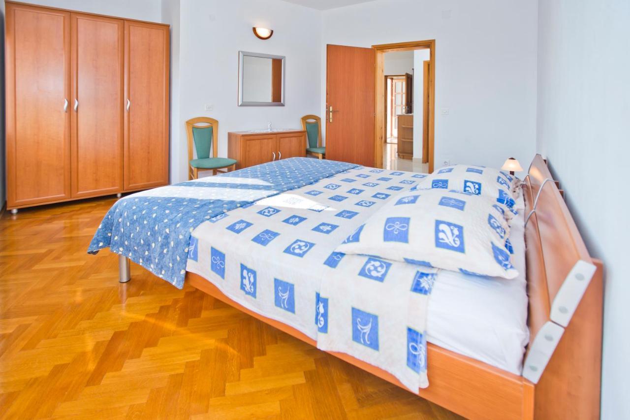 Villa Lucija Хвар Екстериор снимка